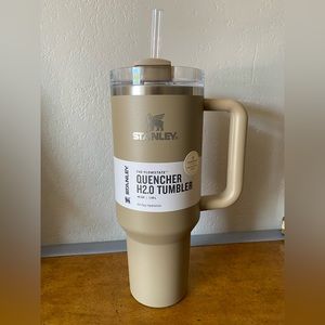 Stanley Cup The Quencher H2.0 Flowstate Tumbler 40 OZ straw Basic Brown